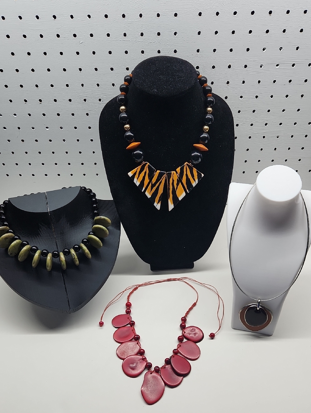 Mixed Bundle Of necklaces